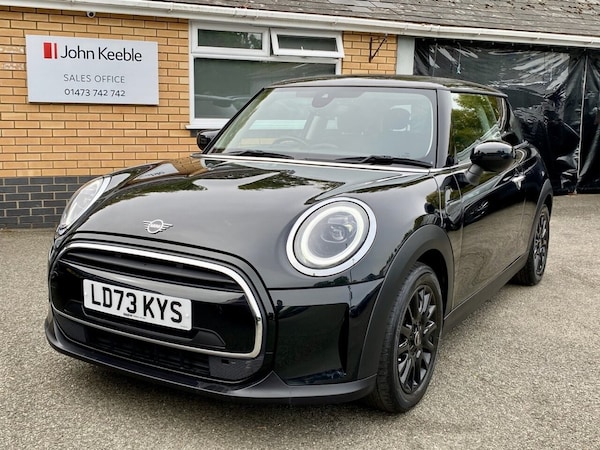 Used MINI Hatch 2023 for sale - 76132342: Photo 1