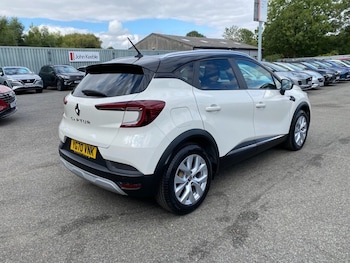 Used Renault Captur 2020 for sale - 79607970: Photo