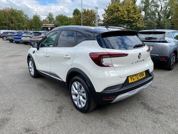 Used Renault Captur 2020 for sale - 79607970: Photo