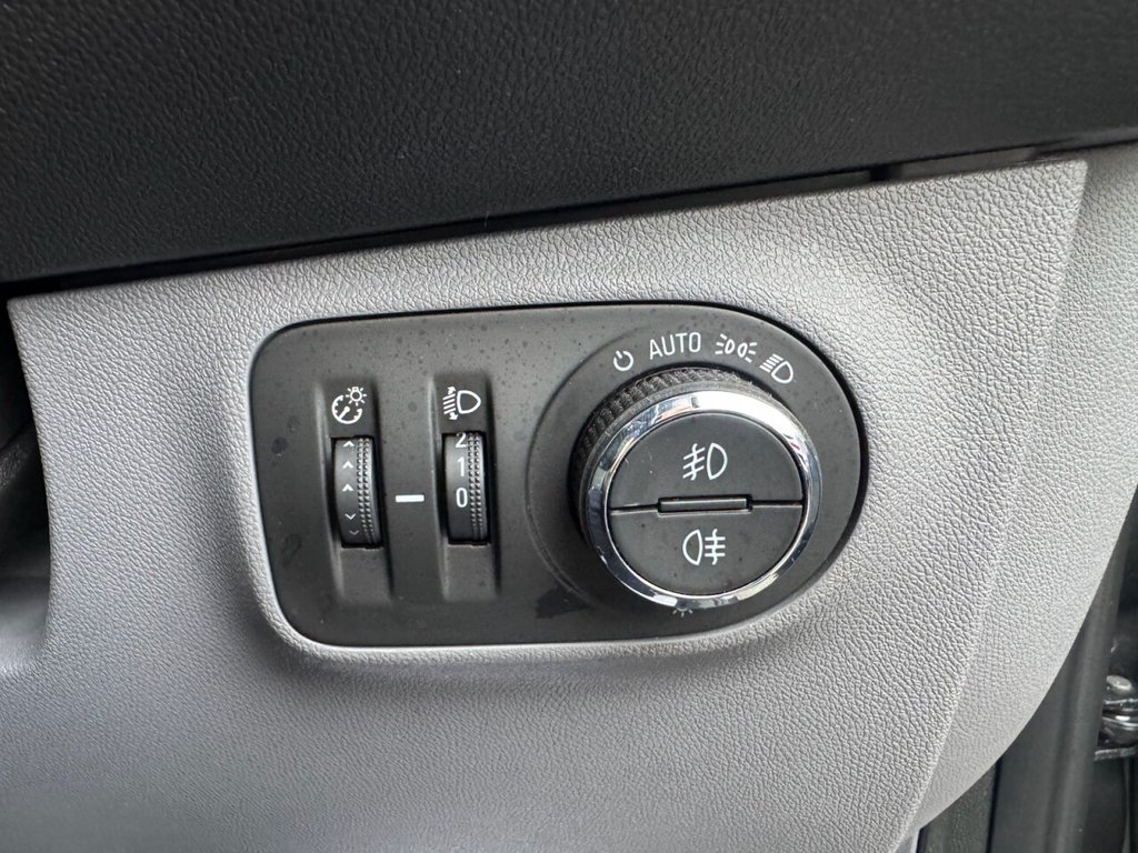 Used Vauxhall Corsa 2018 for sale - 76923183: Photo 25