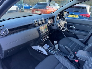 Used Dacia Duster 2022 for sale - 76582231: Photo