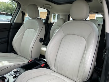 Used MINI Countryman 2018 for sale - 75777807: Photo