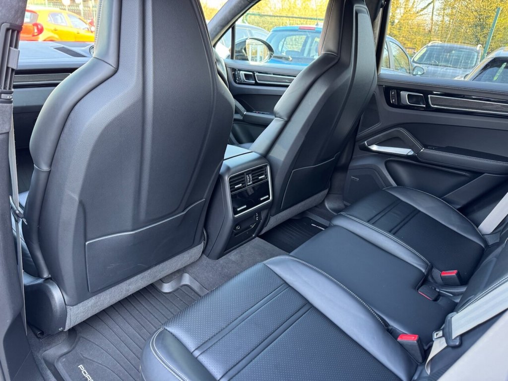 Used Porsche Cayenne 2022 for sale - 77952440: Photo 14