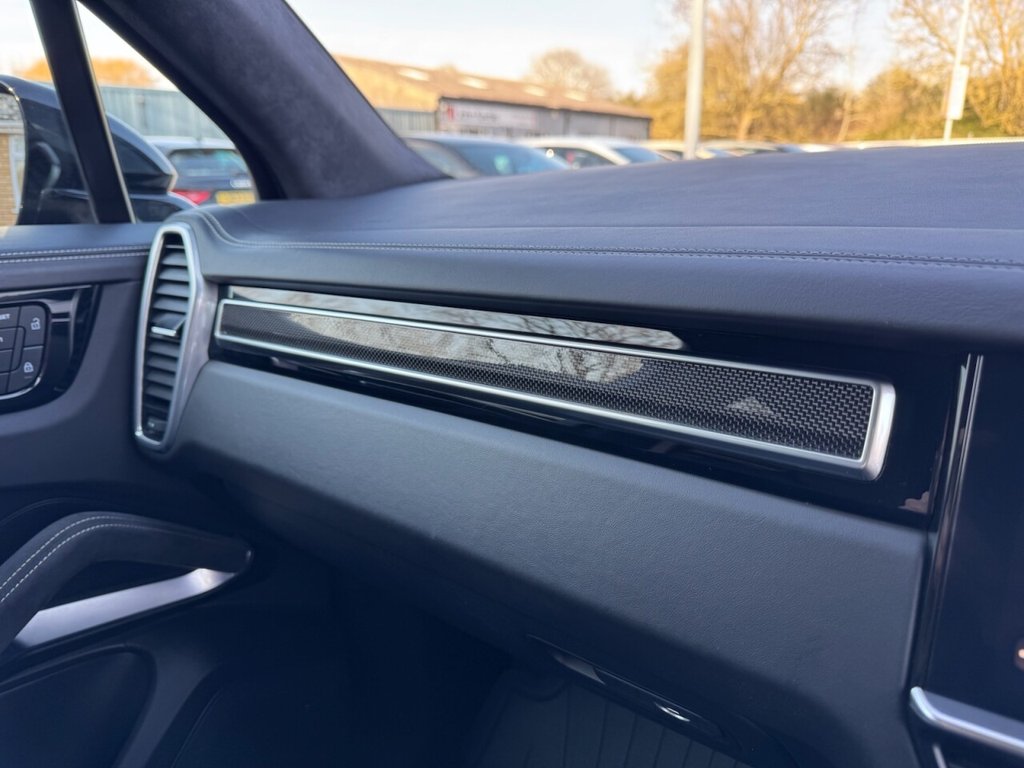 Used Porsche Cayenne 2022 for sale - 77952440: Photo 34