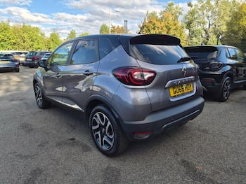 Used Renault Captur 2018 for sale - 79870762: Photo