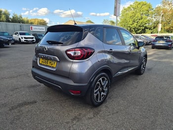 Used Renault Captur 2018 for sale - 79870762: Photo