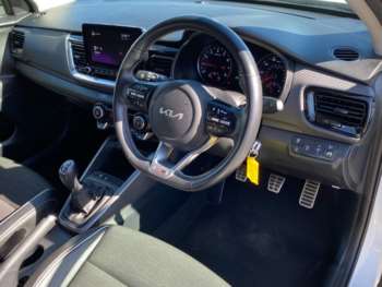 Used Kia Stonic 2022 for sale - 74223227: Photo