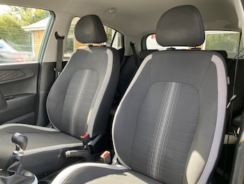 Used Hyundai i10 2022 for sale - 76173338: Photo 2