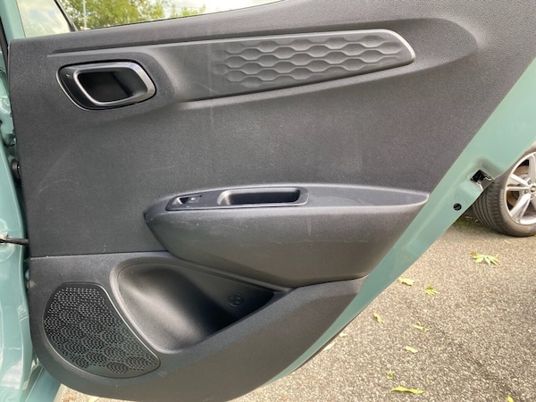 Used Hyundai i10 2022 for sale - 76173338: Photo 30