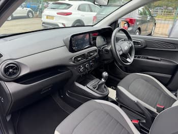 Used Hyundai i10 2023 for sale - 79829182: Photo