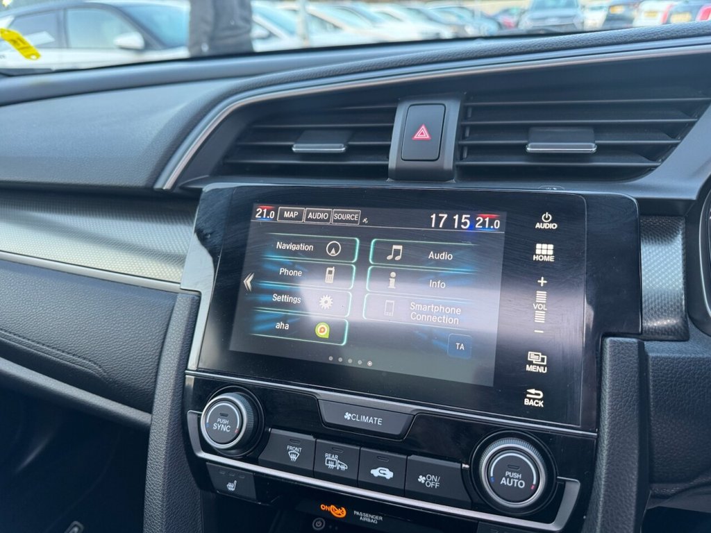 Used Honda Civic 2018 for sale - 77770961: Photo 29