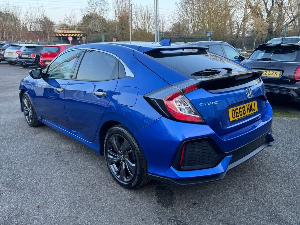 Used Honda Civic 2018 for sale - 77770961: Photo 3