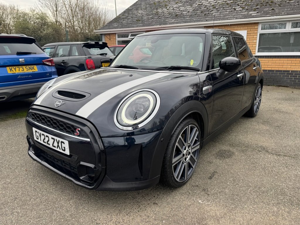 Used MINI Hatch 2022 for sale - 77642384: Photo 8