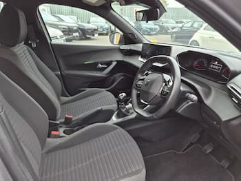 Used Peugeot 2008 2023 for sale - 79870867: Photo
