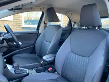 Used Toyota Yaris 2023 for sale - 73939733: Photo