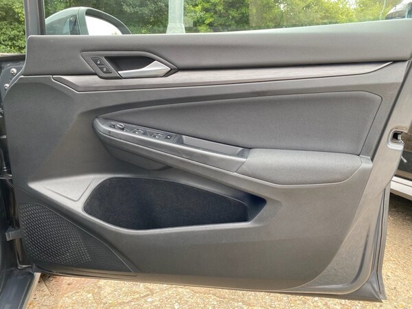 Used Volkswagen Golf 2020 for sale - 75665802: Photo 29