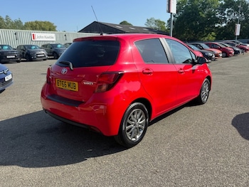 Used Toyota Yaris 2017 for sale - 78737763: Photo