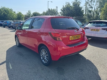 Used Toyota Yaris 2017 for sale - 78737763: Photo