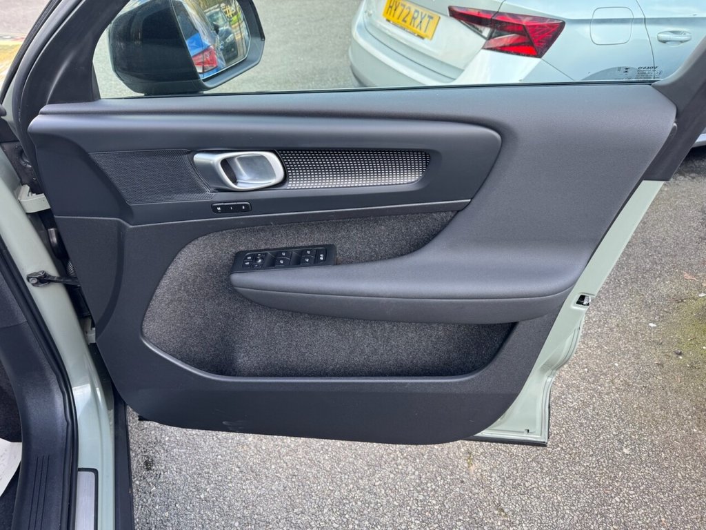 Used Volvo XC40 2024 for sale - 77826715: Photo 17