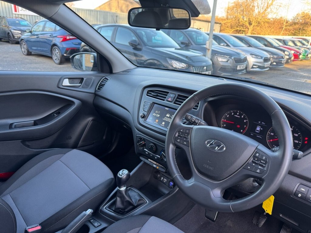 Used Hyundai i20 2020 for sale - 76909720: Photo 14