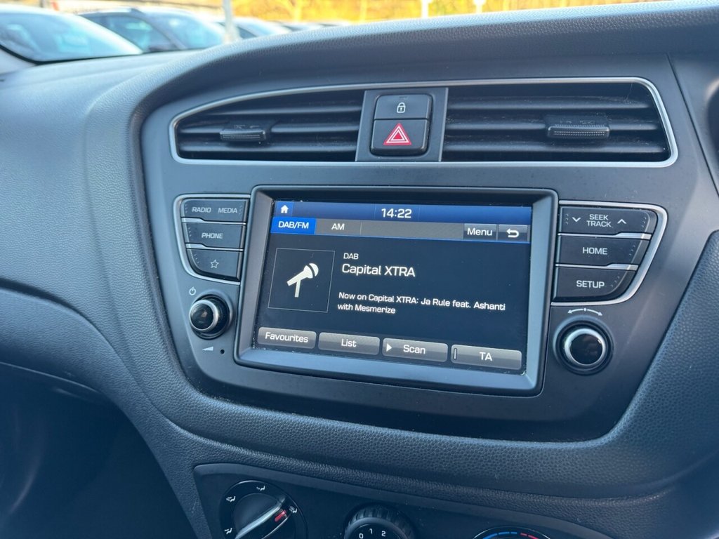 Used Hyundai i20 2020 for sale - 76909720: Photo 18