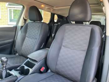 Used Nissan Qashqai 2017 for sale - 75062703: Photo