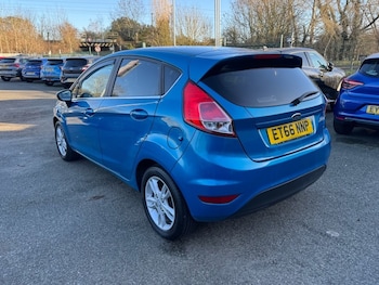 Used Ford Fiesta 2017 for sale - 77072384: Photo