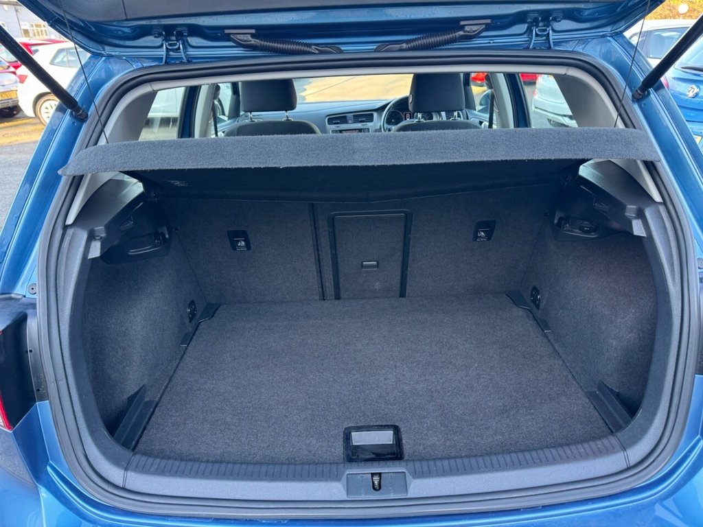 Used Volkswagen Golf 2017 for sale - 78036395: Photo 17