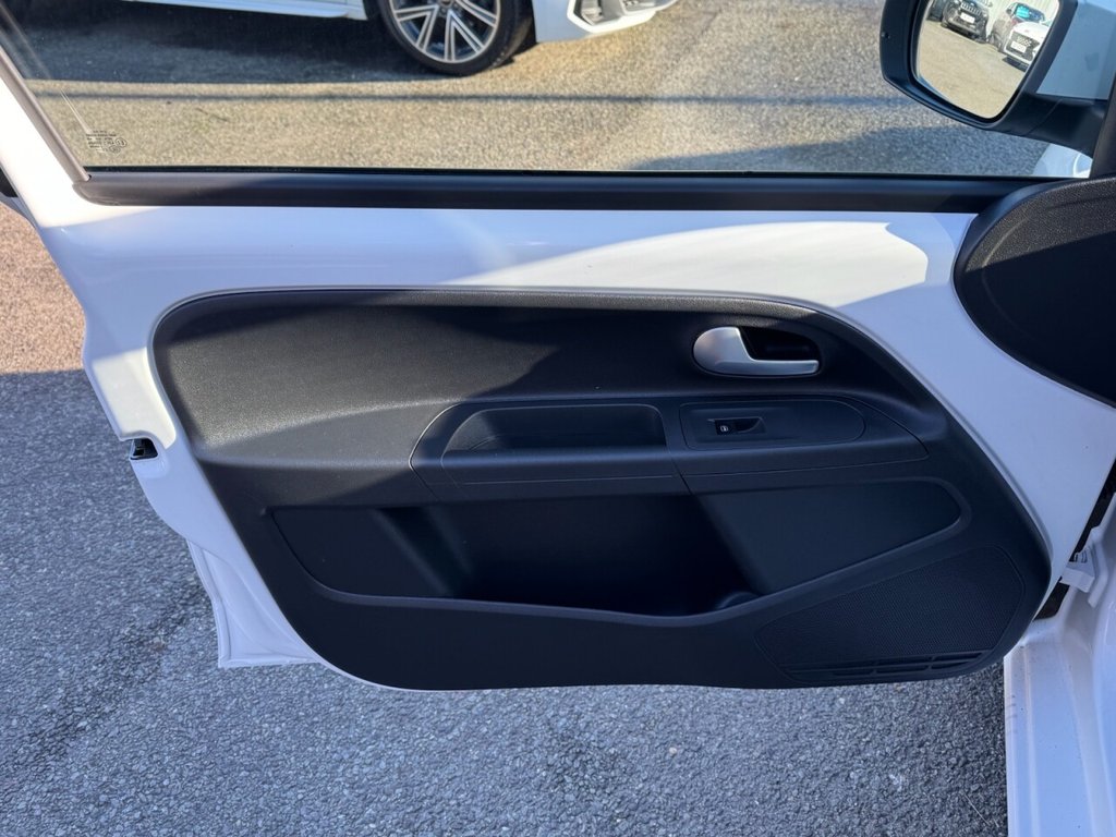 Used Volkswagen up! 2023 for sale - 77558055: Photo 17