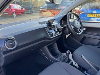 Used Volkswagen up! 2023 for sale - 77558055: Photo