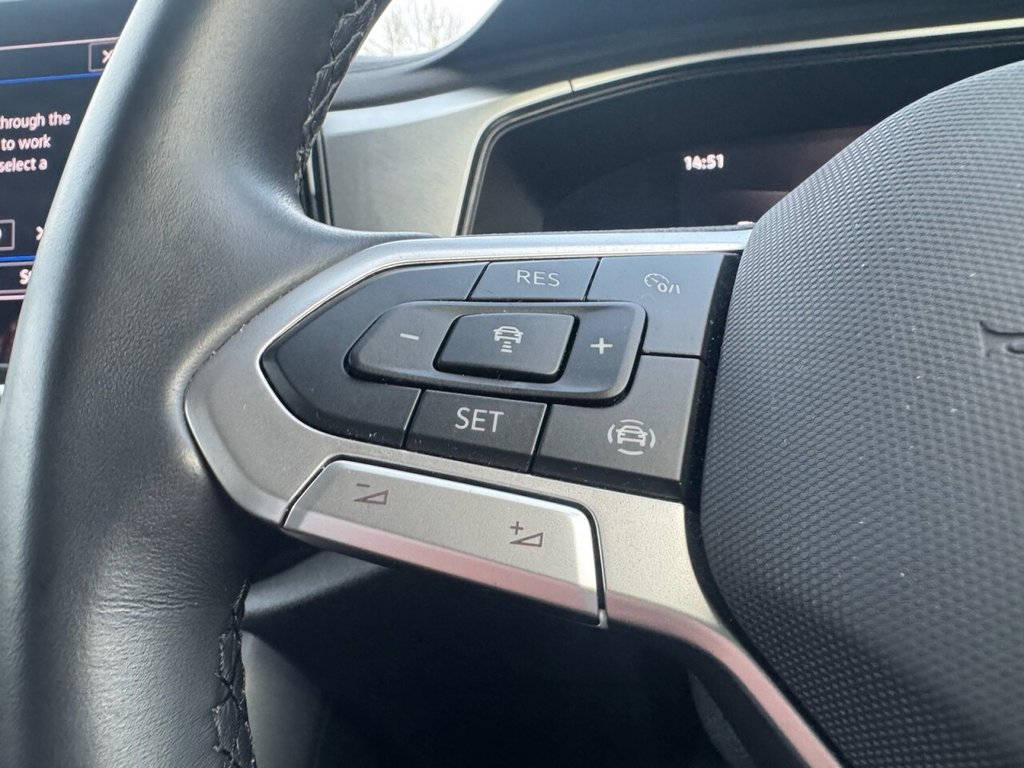 Used Volkswagen T-Roc 2022 for sale - 77250050: Photo 29