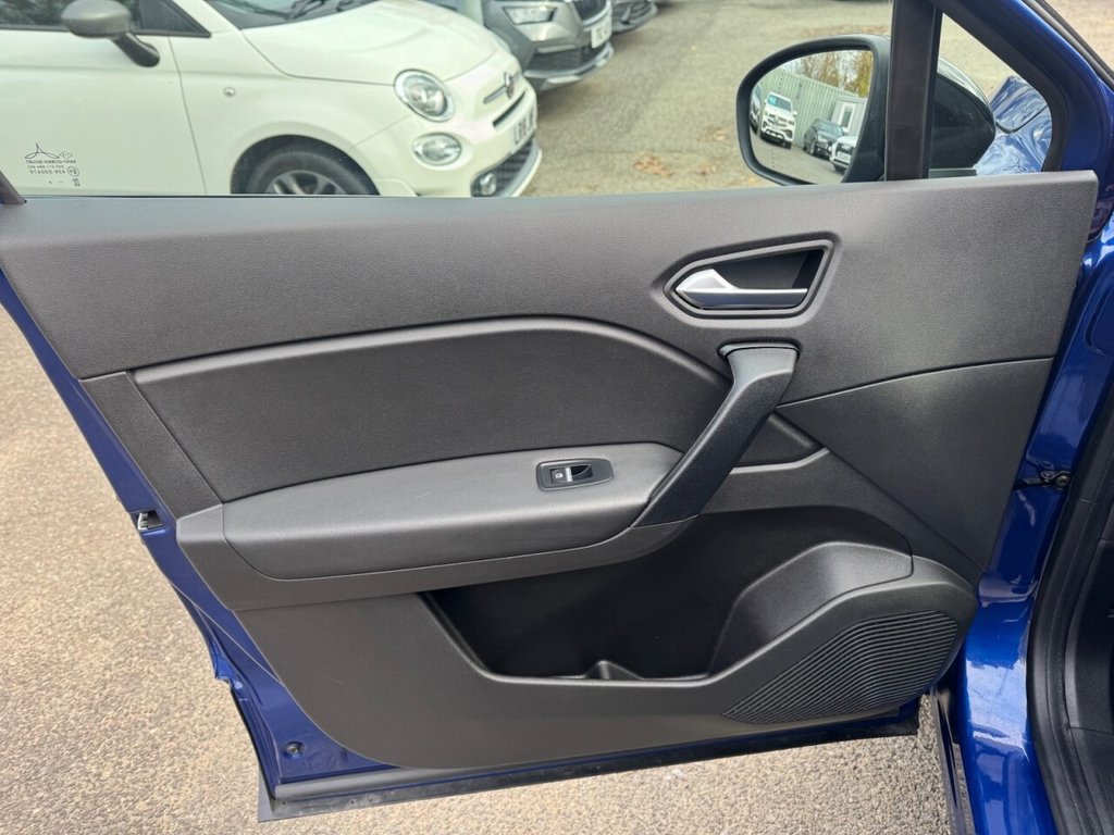 Used Renault Captur 2024 for sale - 76481718: Photo 16