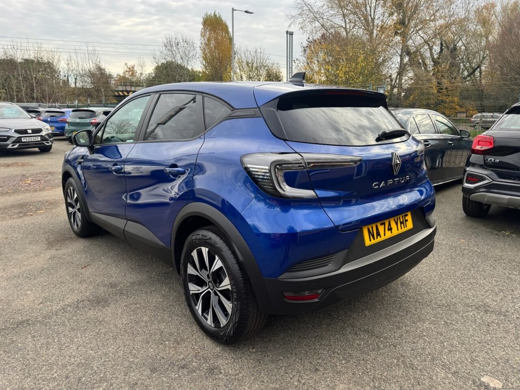 Used Renault Captur 2024 for sale - 76481718: Photo 2