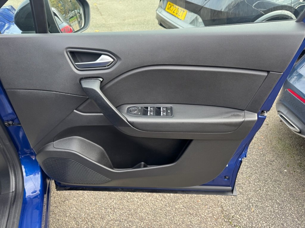 Used Renault Captur 2024 for sale - 76481718: Photo 26