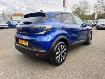 Used Renault Captur 2024 for sale - 76481718: Photo