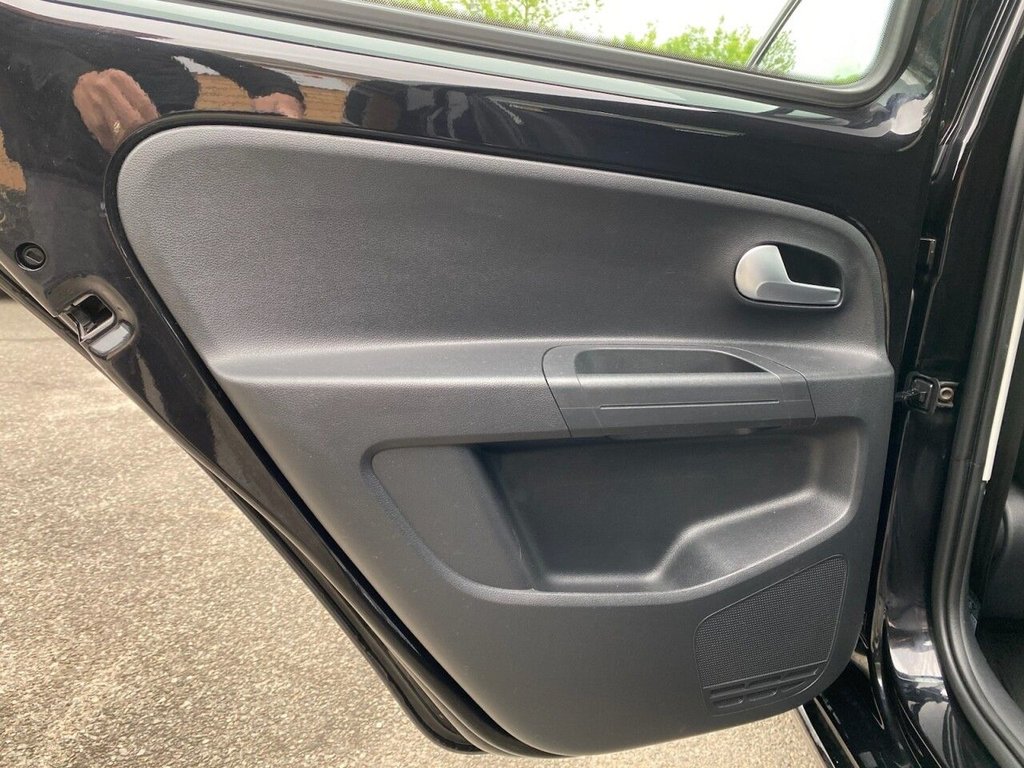 Used Volkswagen up! 2019 for sale - 77642912: Photo 36