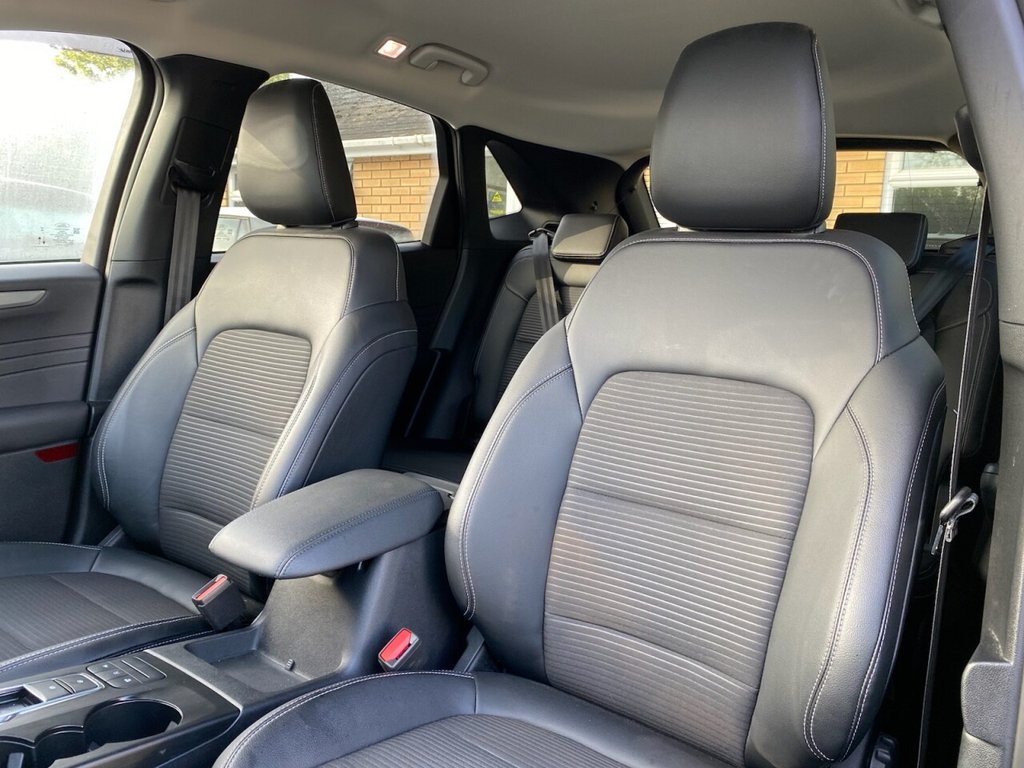 Used Ford Kuga 2022 for sale - 76068334: Photo 2