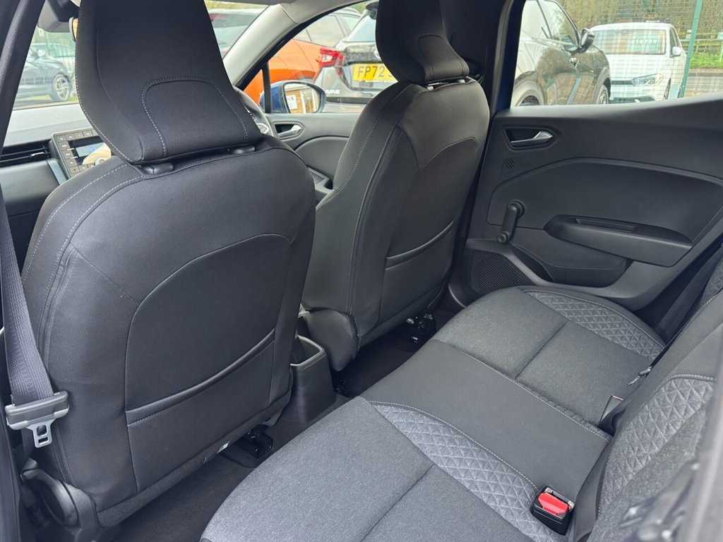 Used Renault Clio 2020 for sale - 77038084: Photo 14