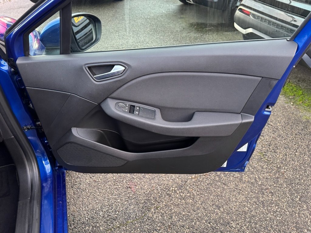 Used Renault Clio 2020 for sale - 77038084: Photo 20