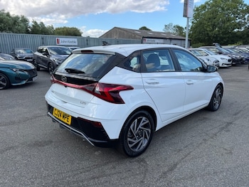 Used Hyundai i20 2024 for sale - 79384992: Photo