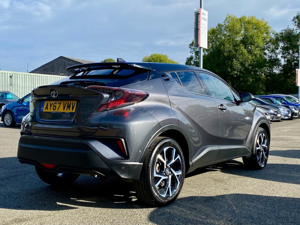 Used Toyota C-HR 2017 for sale - 76118420: Photo 11