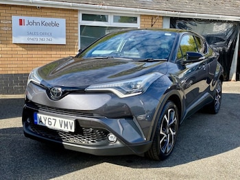 Used Toyota C-HR 2017 for sale - 76118420: Photo