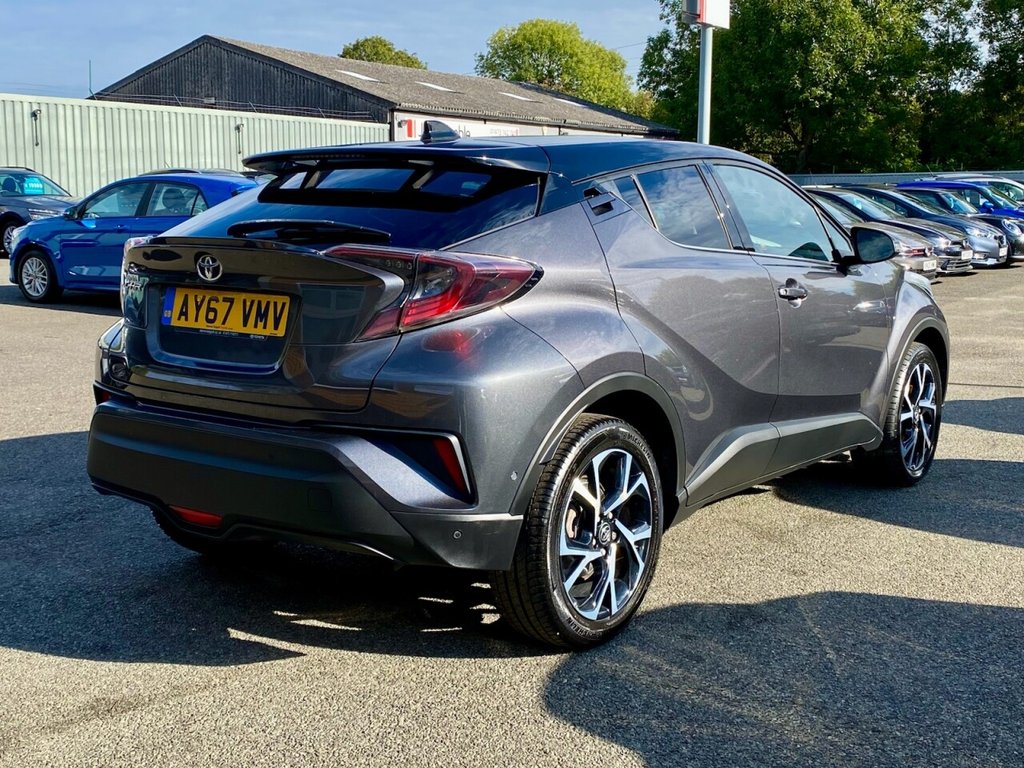 Used Toyota C-HR 2017 for sale - 76118420: Photo 3