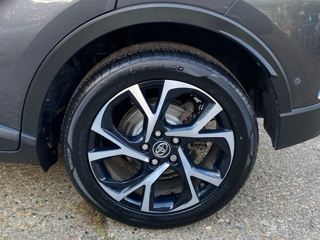 Used Toyota C-HR 2017 for sale - 76118420: Photo 34