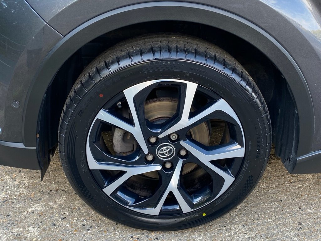 Used Toyota C-HR 2017 for sale - 76118420: Photo 35
