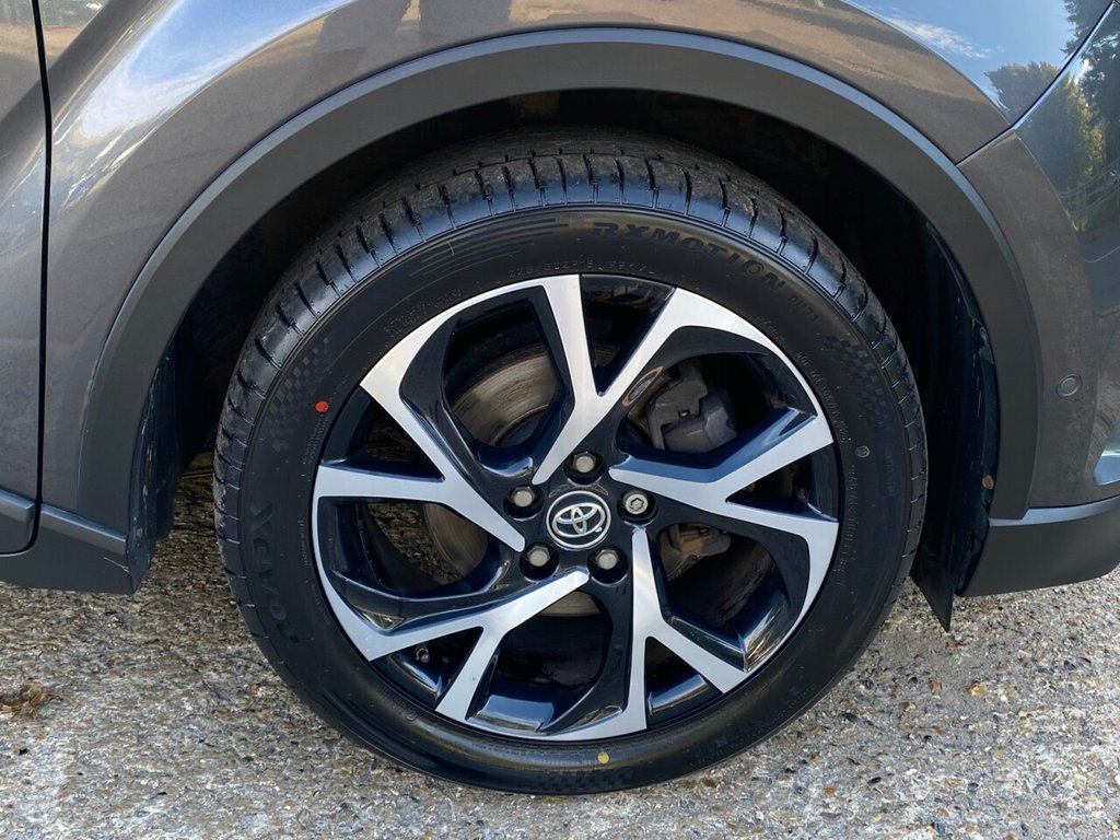 Used Toyota C-HR 2017 for sale - 76118420: Photo 36