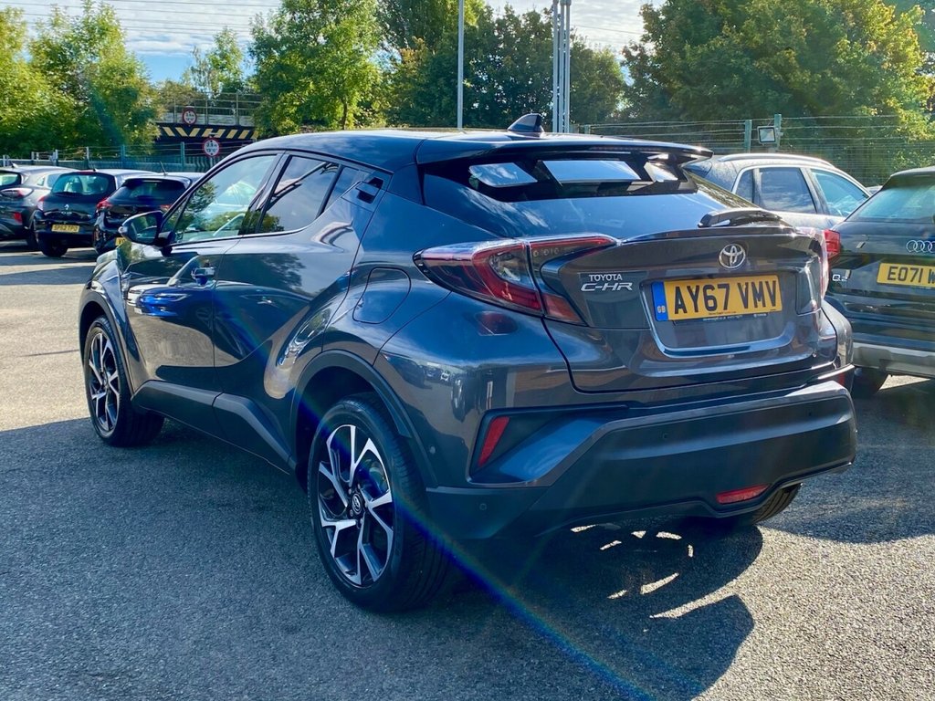 Used Toyota C-HR 2017 for sale - 76118420: Photo 9