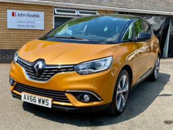 2016 (66) - 1.6 dCi Dynamique S Nav 5dr