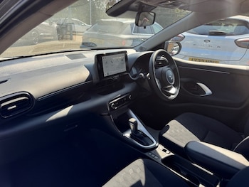 Used Mazda Mazda2 HYBRID 2025 for sale - 79530149: Photo
