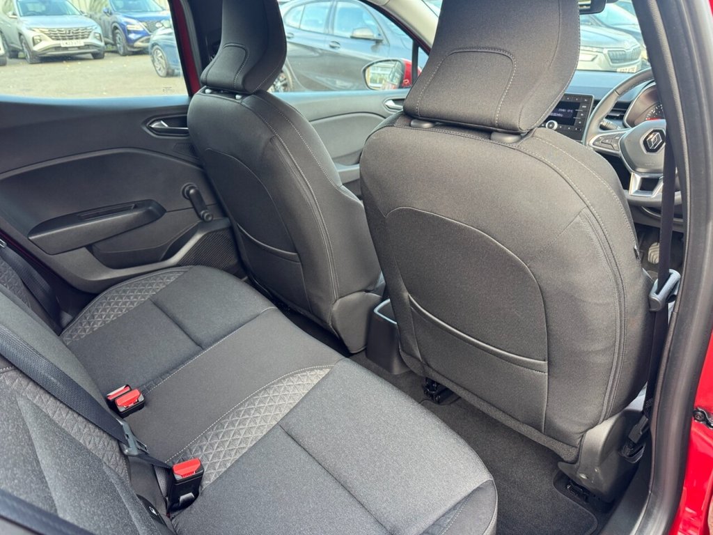 Used Renault Clio 2019 for sale - 76582101: Photo 22